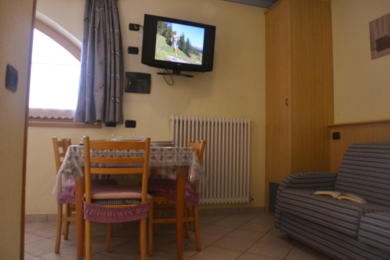 Snowflake Apartment Лівіньо Екстер'єр фото